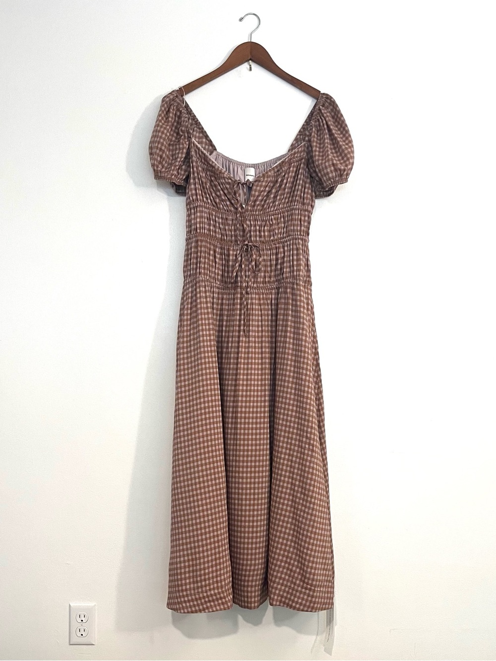 Reformation Rhett Dress - Picture 4 of 9